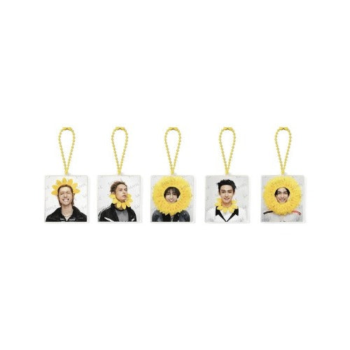 CORTIS PUT YOUR PHONE DOWN - RANDOM KEYRING K-pop merchandise