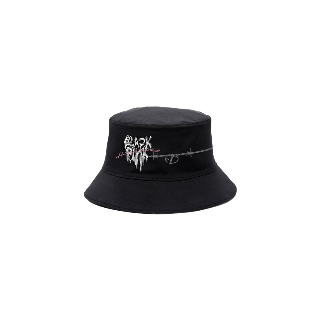BLACKPINK H.Y.L.T Melting Heart Bucket Hat in zwart